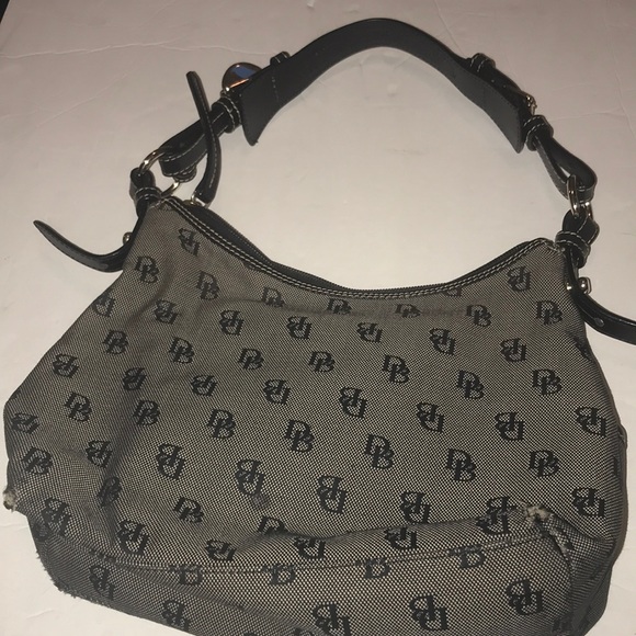 Dooney & Bourke purse (black and gray monogram) - Picture 2 of 5